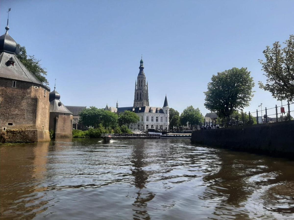 Bed And Breakfast Hans En Gridje Breda Bagian luar foto