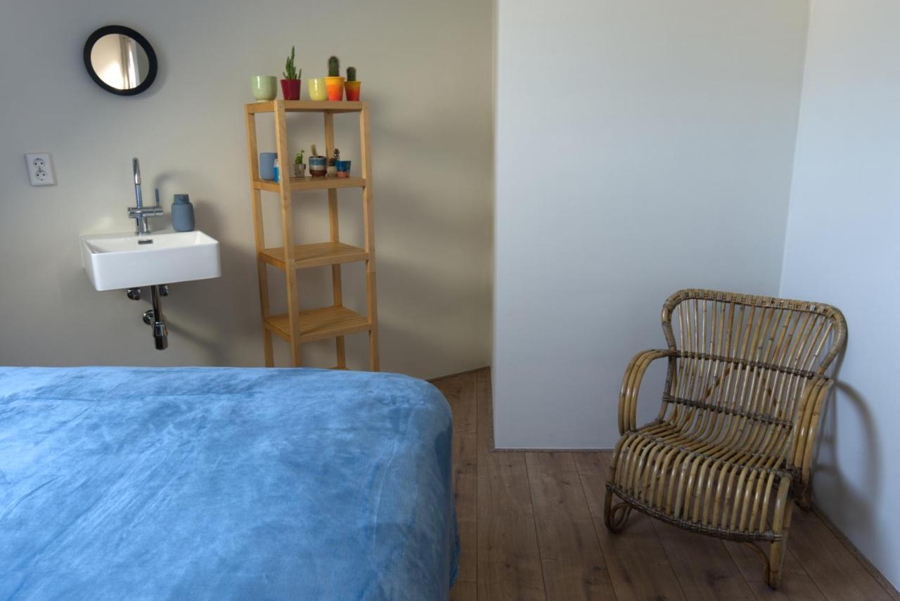 Bed And Breakfast Hans En Gridje Breda Bagian luar foto